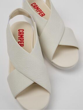 Camper white calves skin light weight balloon sandals like new size 7